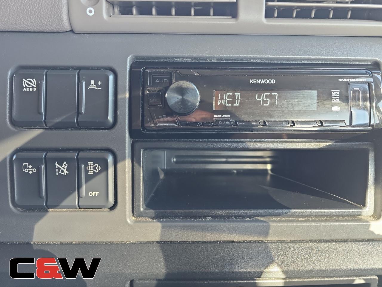 Vehicle image 33